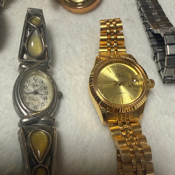 Lot of 8 Elegant Women\'s Watch Collection